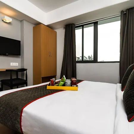 Townhouse C Scheme Ahinsa Circle Hotel